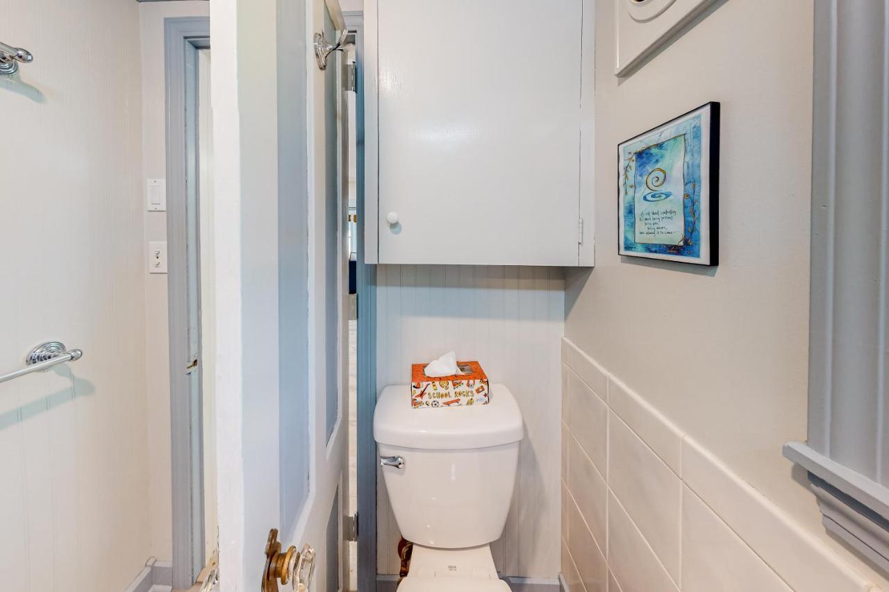Sea House Villa Chatham Bagian luar foto