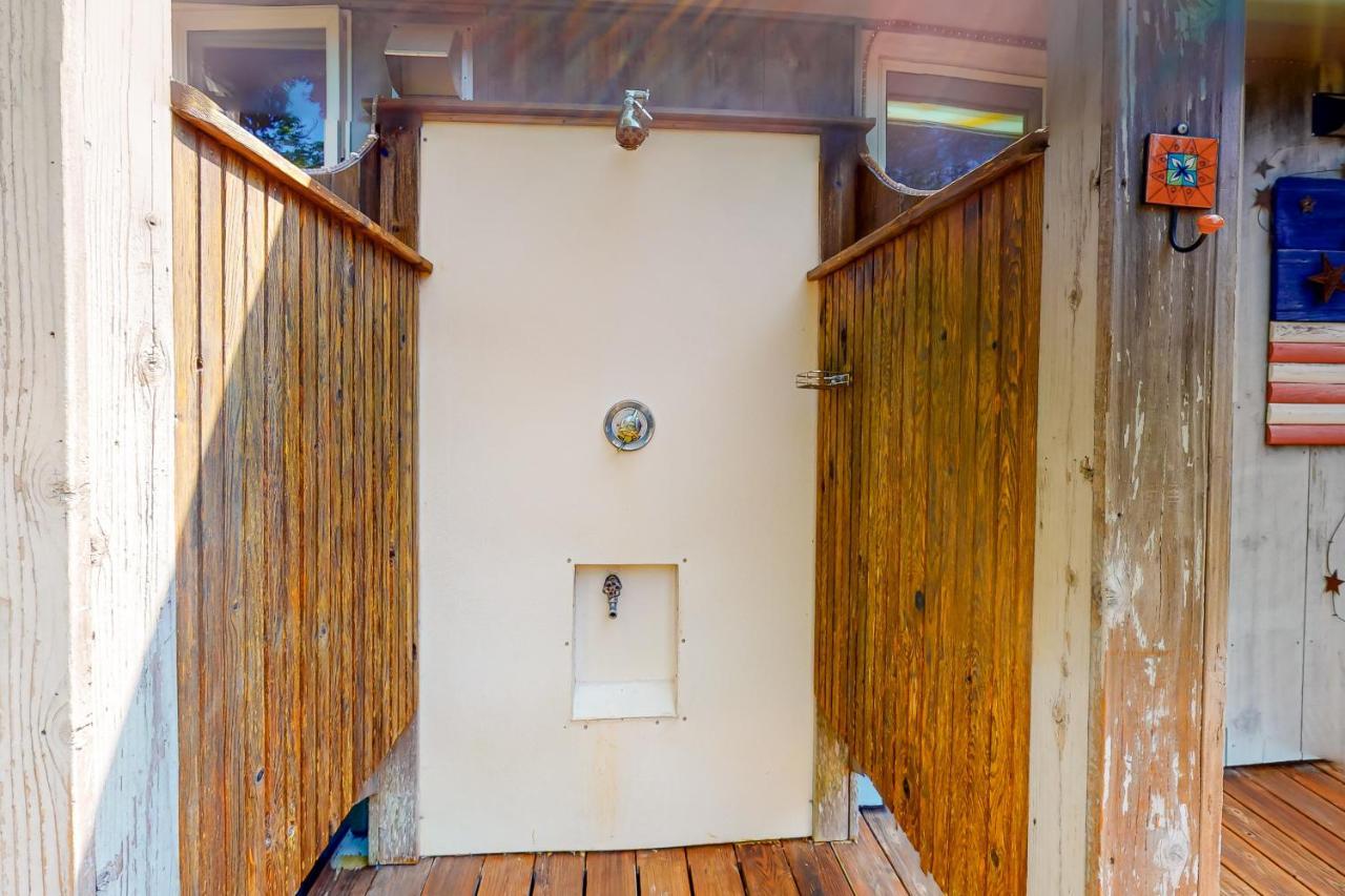 Sea House Villa Chatham Bagian luar foto